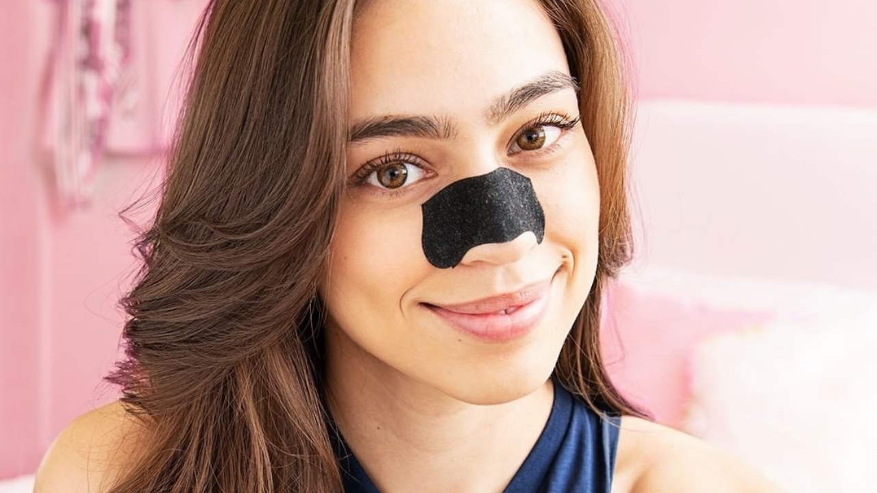 How to Get Rid of Blackheads on Your Nose: 9 Expert Tips